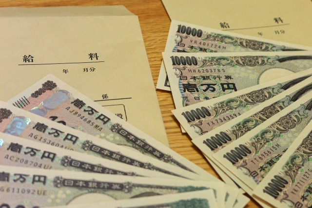 オンライン秘書の平均月収・年収の目安