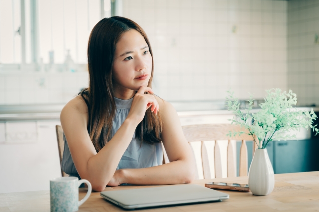 不安になる女性