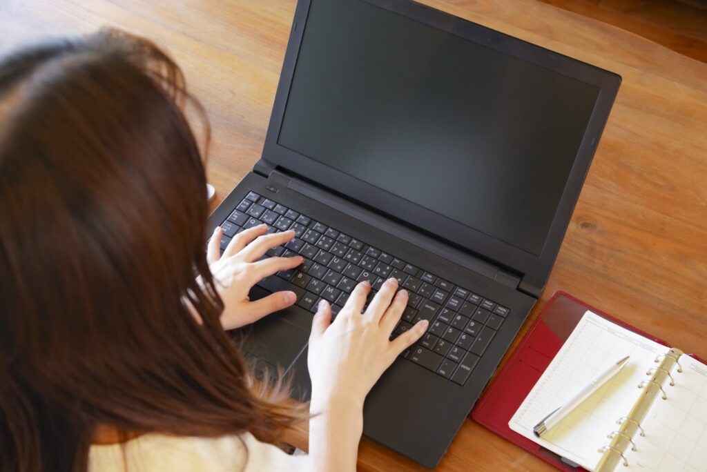 【2025年最新】リアルな評判が良いおすすめ在宅ワーク講座7選